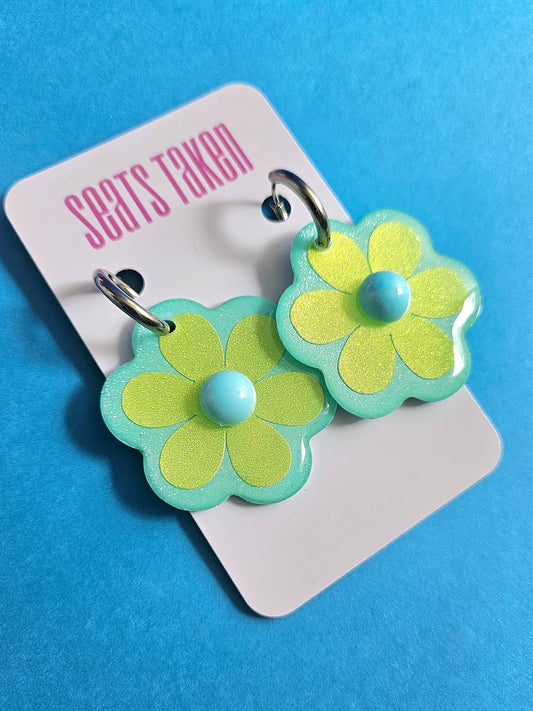 Retro flower hoops blues