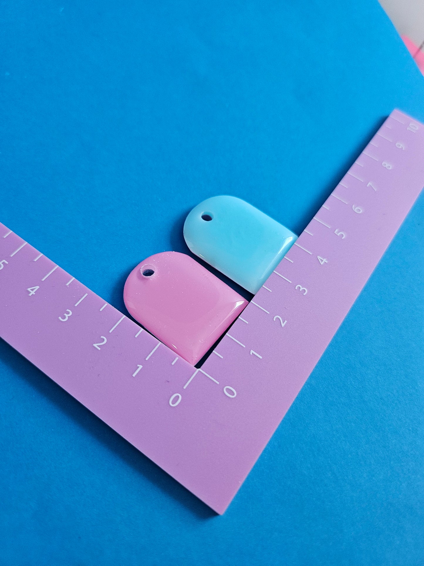 Reversible arch snack