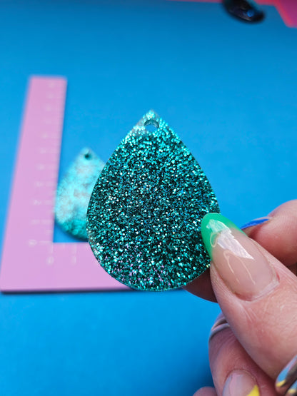 Mighty glitter aqua snack